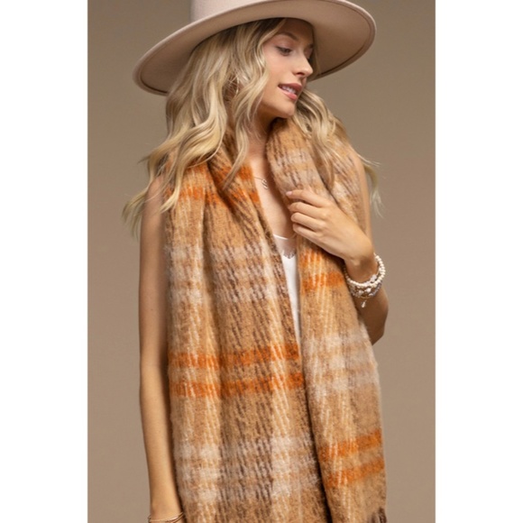 Toffee Plaid Soft Plush Oblong Scarf w/ Tassel Fringe Women's Casual - Picture 3 of 7